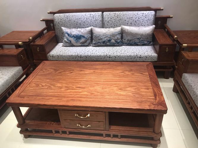 鸿泰家具城沙发产品图